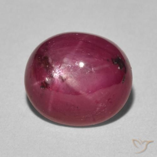 Rubis étoilé Rouge moyen naturelle ovale, 4.85 ct, Opaque