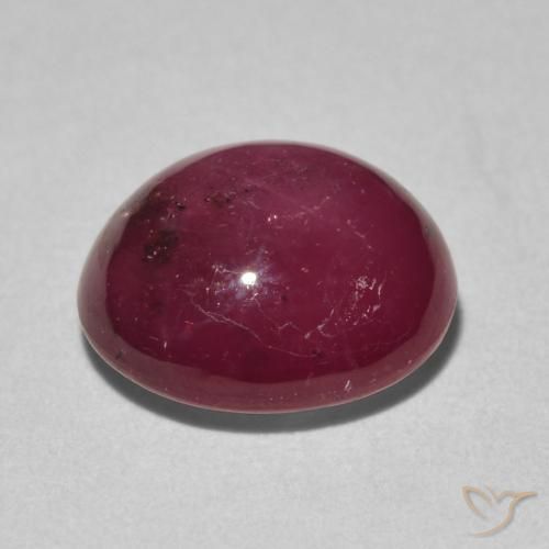 Rubis étoilé Rouge moyen naturelle ovale, 4.85 ct, Opaque