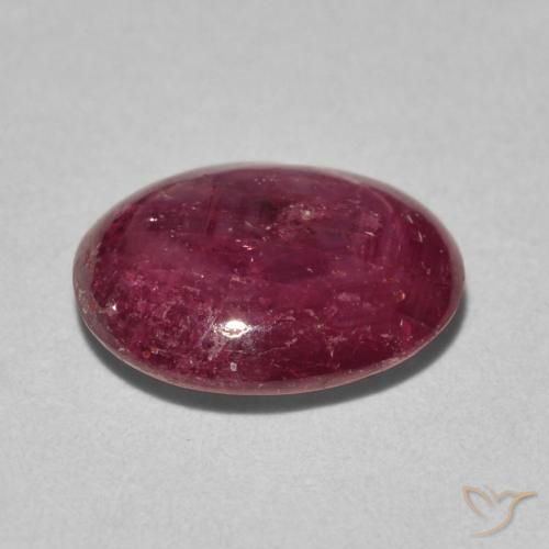 Rubis étoilé Rouge moyen naturelle ovale, 3.51 ct, Opaque