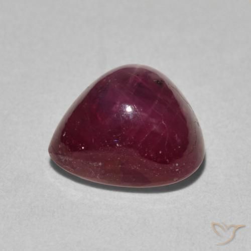 Rubis étoilé Vin rouge profond naturelle En forme de poire, 4.42 ct, Opaque