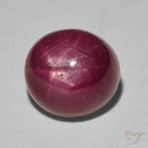 Rubis étoilé Cramoisi profond naturelle ovale, 6.19 ct, Opaque