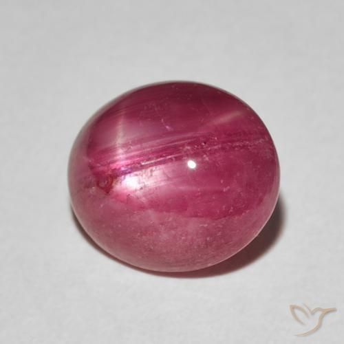 Rubis étoilé Rouge confiture naturelle ovale, 3.66 ct, Opaque