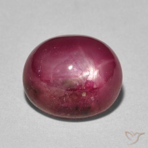 Rubis étoilé Rouge moyen naturelle ovale, 5.15 ct, Opaque