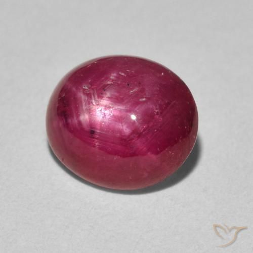 Rubis étoilé Cramoisi profond naturelle ovale, 3.59 ct, Opaque