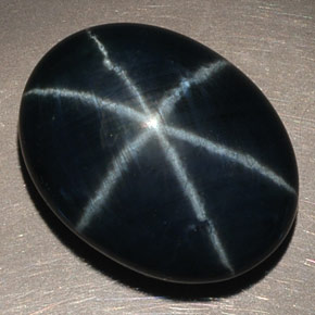 Saphir étoilé bleue naturelle coupe ovale, 14,60 ct, opaque