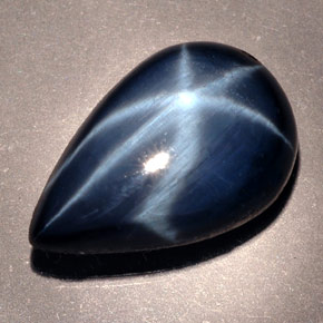 Saphir étoilé bleue naturelle en forme de poire, 9,76 ct, opaque