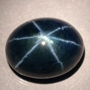 Saphir Étoilé Bleu naturelle Coupe ovale, 12.02 ct, Translucide