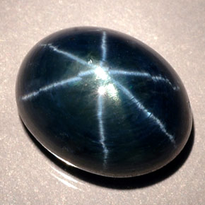 Saphir Étoilé Bleu naturelle Coupe ovale, 12.02 ct, Translucide