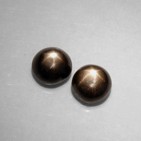 Achetez naturel ct noir saphir étoilé gems, coupe roude, en provenance thaïlande chez gemselect. en stock, livraison internationale!