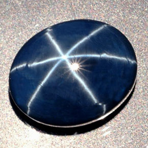 Saphir étoilé bleue naturelle coupe ovale, 16,41 ct, opaque