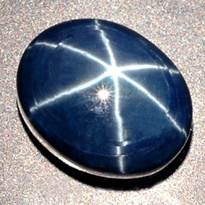 Saphir Étoilé Bleu naturelle Coupe ovale, 14.42 ct, Opaque