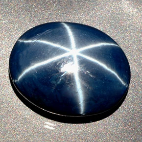 Saphir étoilé bleue naturelle coupe ovale, 27,48 ct, opaque