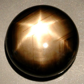 Saphir Étoilé Noire naturelle Coupe roude, 32.61 ct, Opaque