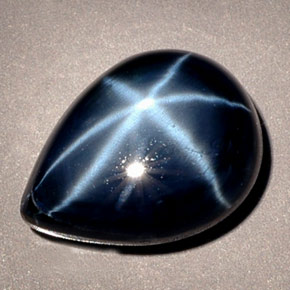 Saphir étoilé bleue naturelle en forme de poire, 8,38 ct, opaque