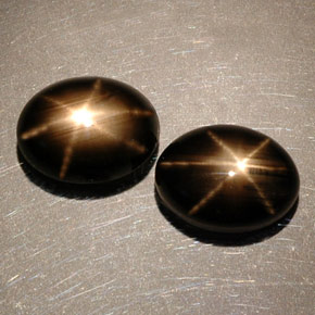 Achetez naturel ct noir saphir étoilé gems, coupe ovale, en provenance thaïlande chez gemselect. en stock, livraison internationale!