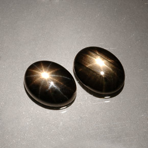 Achetez naturel ct noir saphir étoilé gems, coupe ovale, en provenance thaïlande chez gemselect. en stock, livraison internationale!
