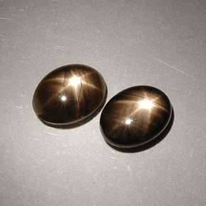 Achetez naturel ct noir saphir étoilé gems, coupe ovale, en provenance thaïlande chez gemselect. en stock, livraison internationale!