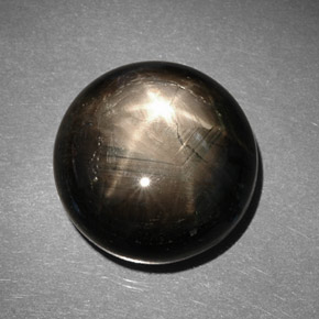 Saphir étoilé noir naturelle coupe roude, 29,57 ct, opaque