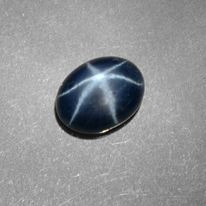 Saphir Étoilé Bleu naturelle Coupe ovale, 1.69 ct, Opaque