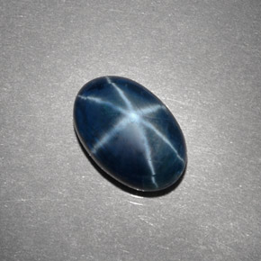 Saphir étoilé bleue naturelle coupe ovale, 4,14 ct, opaque