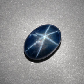 Saphir étoilé bleue naturelle coupe ovale, 5,10 ct, opaque