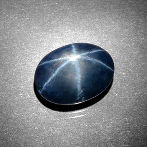 Saphir Étoilé Bleu naturelle Coupe ovale, 5.63 ct, Opaque