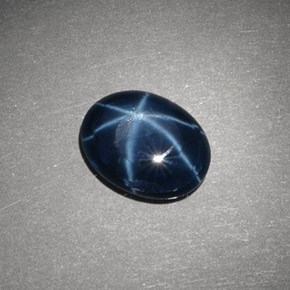 Saphir Étoilé Bleu naturelle Coupe ovale, 2.90 ct, Opaque