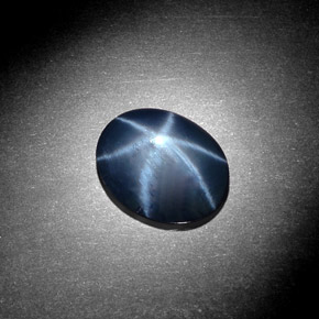 Saphir Étoilé Bleu naturelle Coupe ovale, 3.22 ct, Opaque