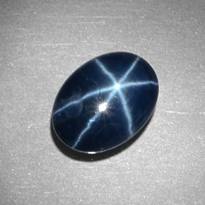 Saphir étoilé bleue naturelle coupe ovale, 3,18 ct, opaque