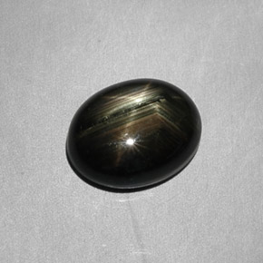 Saphir Étoilé Noire naturelle Coupe ovale, 6.26 ct, Opaque