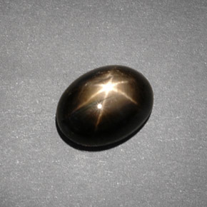Saphir Étoilé Noire naturelle Coupe ovale, 4.30 ct, Opaque