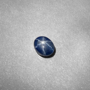 Saphir étoilé bleue naturelle transparent, 0,67 ct, transparent / translucide