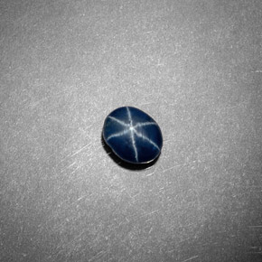 Saphir étoilé bleue naturelle transparent, 0,62 ct, transparent / translucide