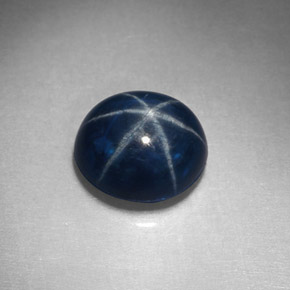 Saphir étoilé bleue naturelle coupe ovale, 2,32 ct, opaque