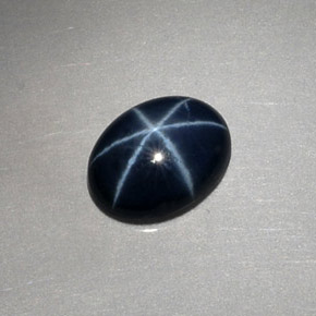 Saphir Étoilé Bleu foncé naturelle Coupe ovale, 1.52 ct, Opaque