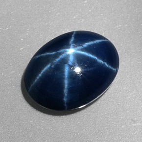 Saphir Étoilé Bleu naturelle Coupe ovale, 2.27 ct, Opaque