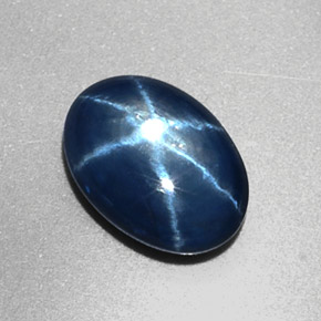 Saphir Étoilé Bleu naturelle Coupe ovale, 1.80 ct, Opaque