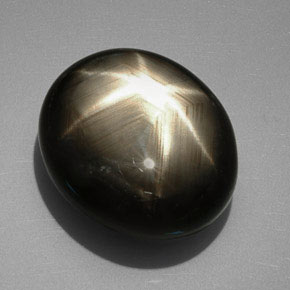 Saphir étoilé noir naturelle coupe ovale, 39,38 ct, opaque