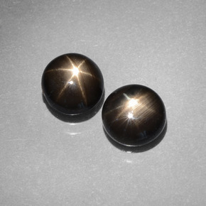 Achetez naturel ct noir saphir étoilé gems, coupe roude, en provenance thaïlande chez gemselect. en stock, livraison internationale!
