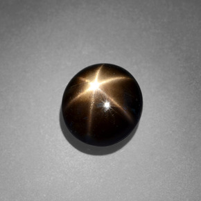 Saphir étoilé noir naturelle coupe roude, 2,49 ct, opaque