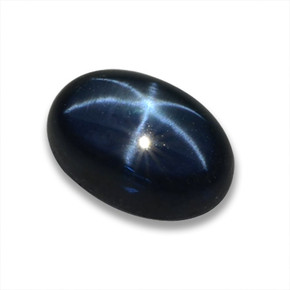 Saphir étoilé bleue naturelle coupe ovale, 1,05 ct, translucide