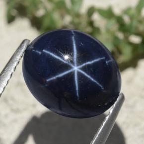 Saphir étoilé bleue naturelle coupe ovale, 6,88 ct, opaque