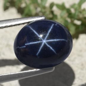 Saphir étoilé bleue naturelle coupe ovale, 6,88 ct, opaque