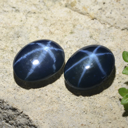 Achetez naturel 5,07ct bleue saphir étoilé gems, coupe ovale, en provenance thaïlande chez gemselect. en stock, livraison internationale!
