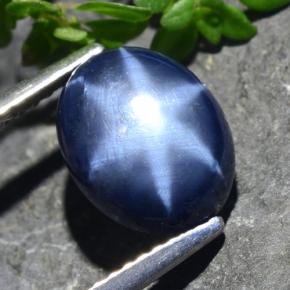 Saphir étoilé bleue naturelle coupe ovale, 4,01 ct, opaque