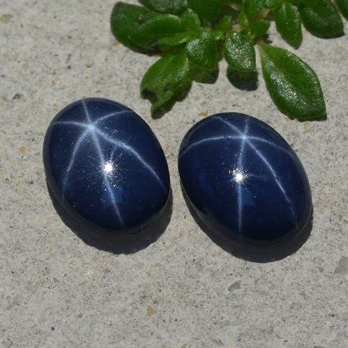Achetez naturel 2,10ct bleue saphir étoilé gems, coupe ovale, en provenance madagascar chez gemselect. en stock, livraison internationale!