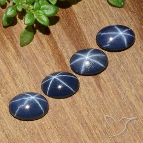 Shop natural 3.03ct Bleu foncé Saphir étoilé gems, ovale, from Thaïlande at GemSelect. In stock, global shipping!