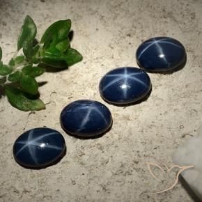 Shop natural 3.92ct Bleu marine profond Saphir étoilé gems, ovale, from Thaïlande at GemSelect. In stock, global shipping!