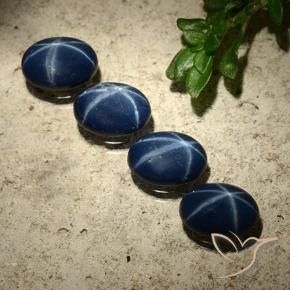 Shop natural 3.37ct Bleu marine profond Saphir étoilé gems, ovale, from Thaïlande at GemSelect. In stock, global shipping!