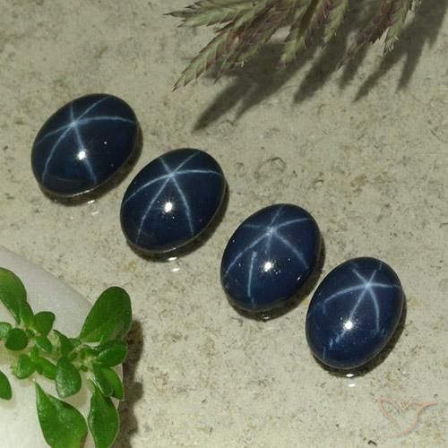 Shop natural 4.43ct Bleu foncé Saphir étoilé gems, ovale, from Thaïlande at GemSelect. In stock, global shipping!